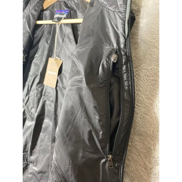 NWT Patagonia Men’s Nano Puff Vest Black Embroidered Quest Nutrition Logo Size M - Picture 10 of 16